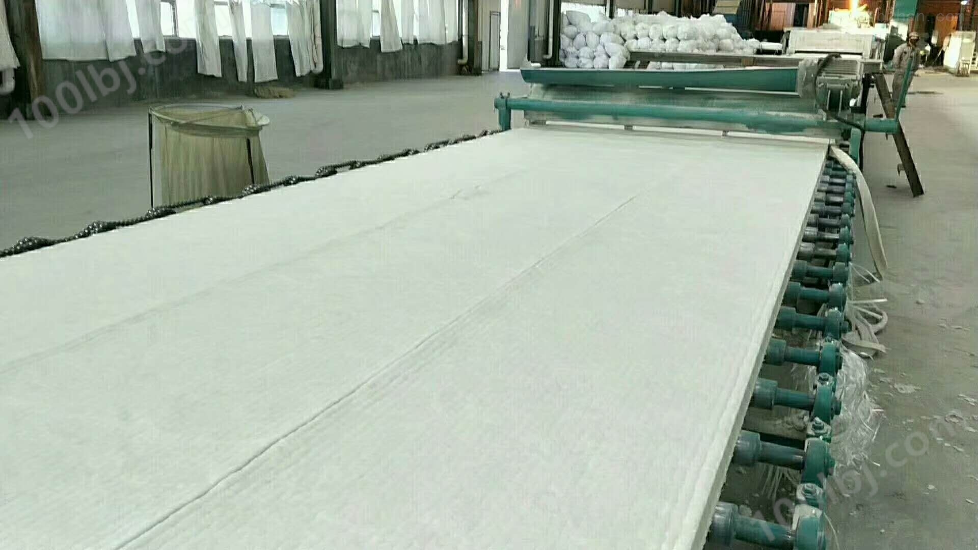 防火隔热硅酸铝针刺毯生产